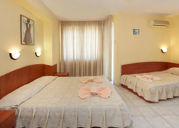 Отель Family Andreev