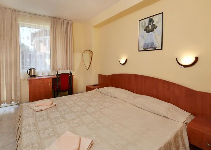 Family Andreev 2* Несебр