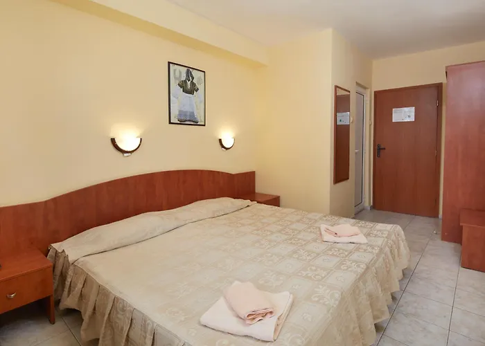 Отель Family Andreev 2*