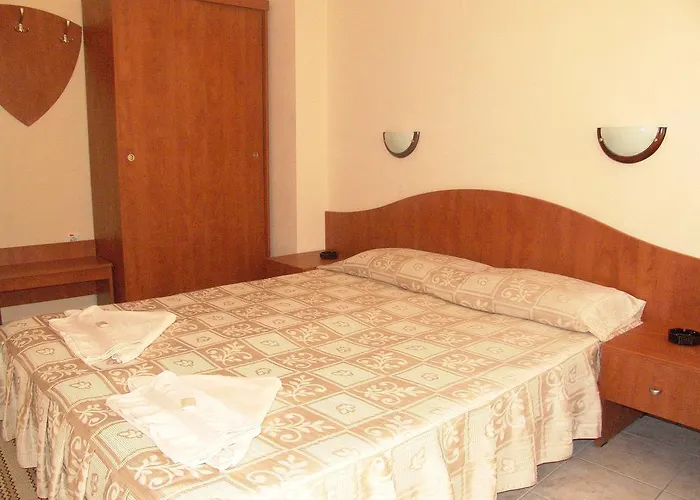 Отель Family Andreev