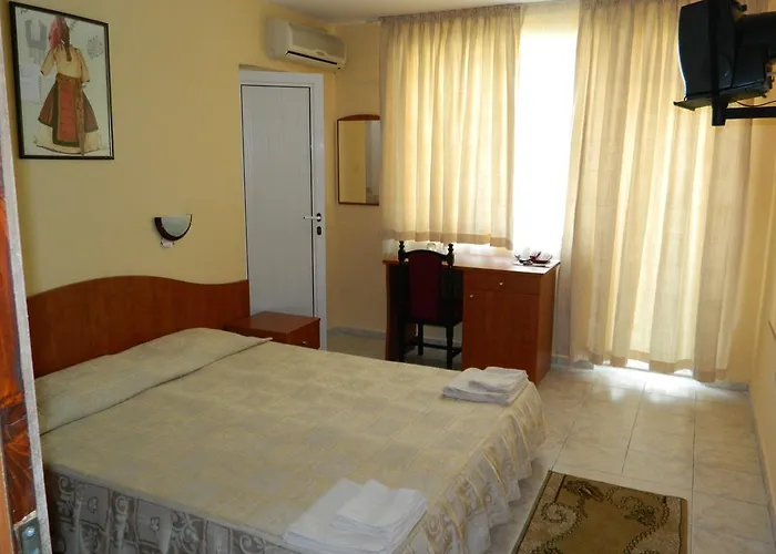 Отель Family Andreev